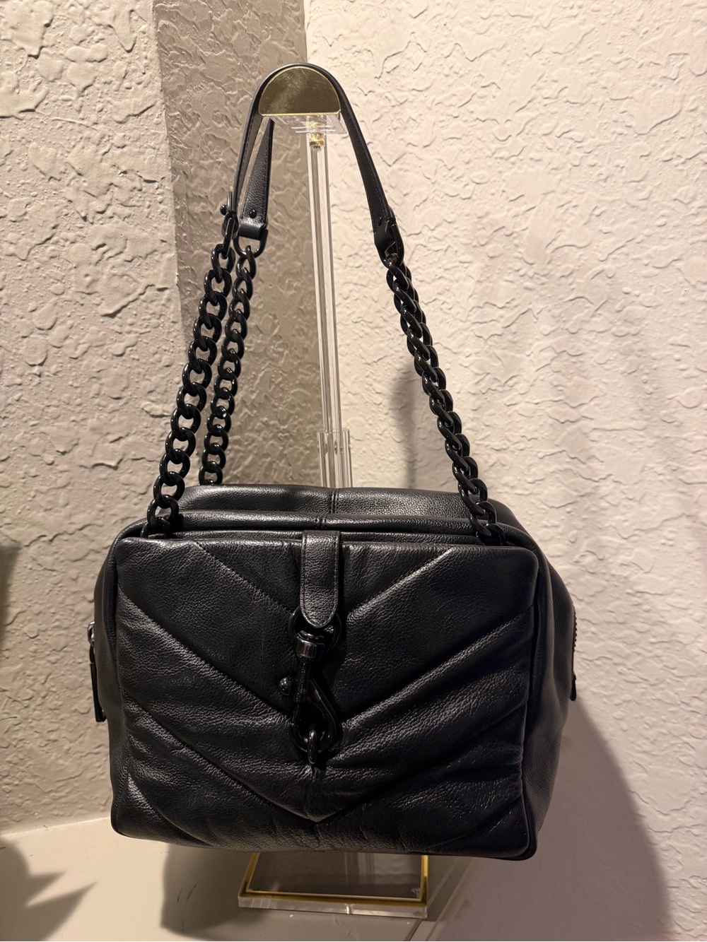 Rebecca Minkoff Quilted Edie
Leather Shoulder Bag BLACK BLACK Hardware